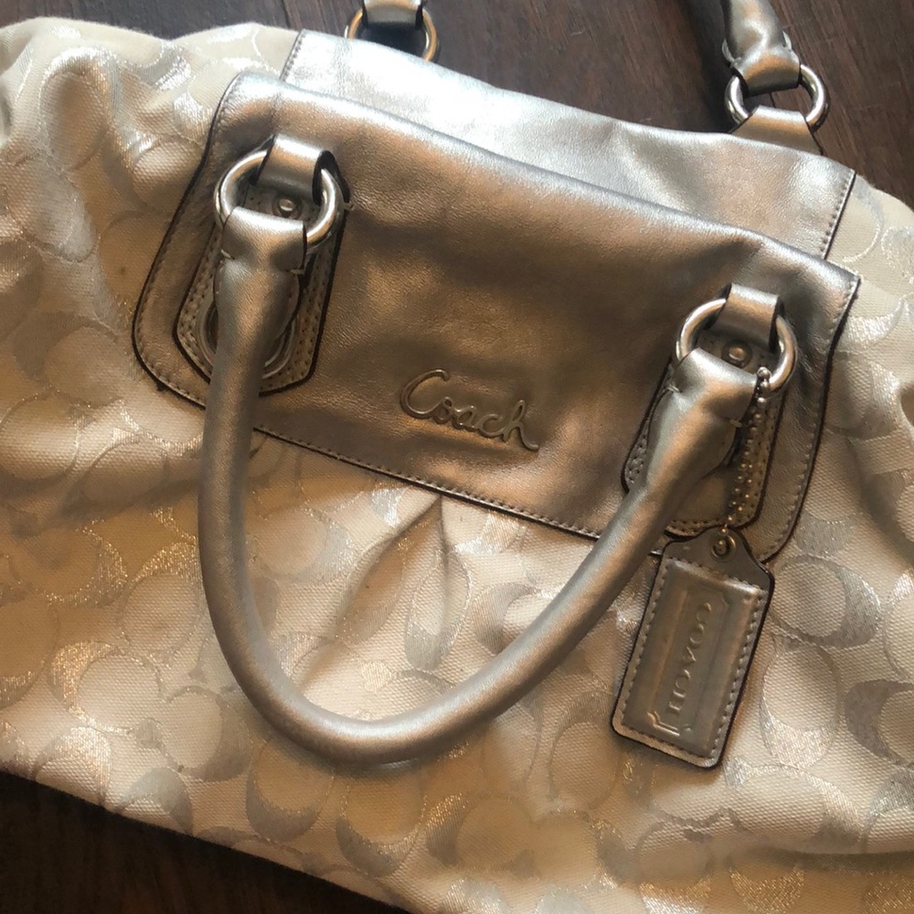 Coach handbag - Picture 2 of 3